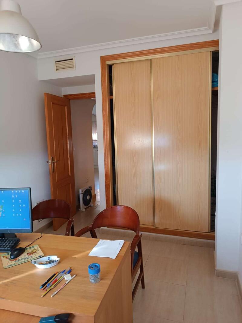 2 slaapkamer Appartement Te koop