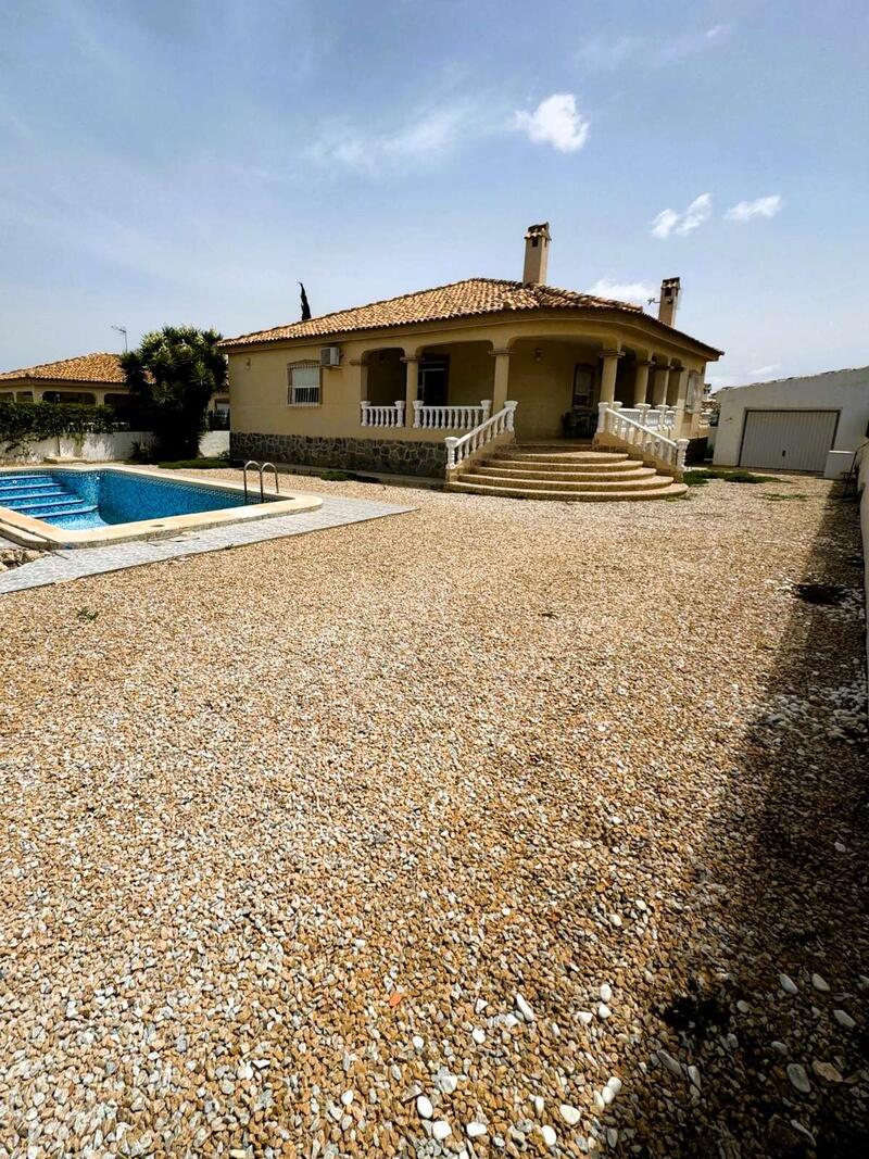 Villa for sale in Gea y Truyols, Murcia