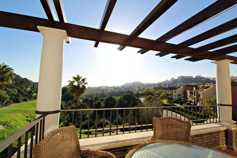 Apartment for sale in Benahavis, Málaga