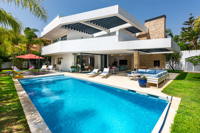 Villa for sale in Marbella, Málaga