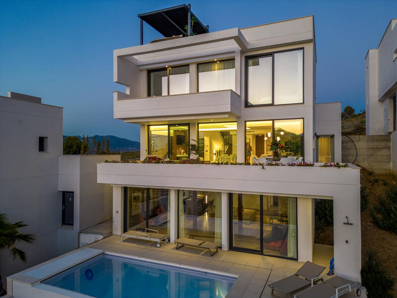 Villa en venta en Mijas Costa, Málaga