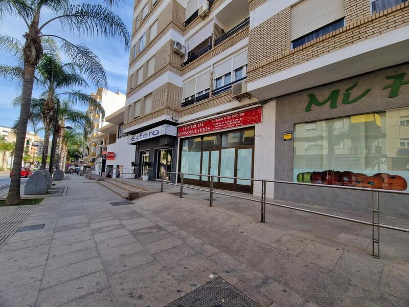Forretningseiendom til salgs i Motril, Granada