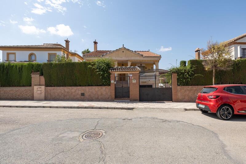 Villa til salg i Cullar Vega, Granada