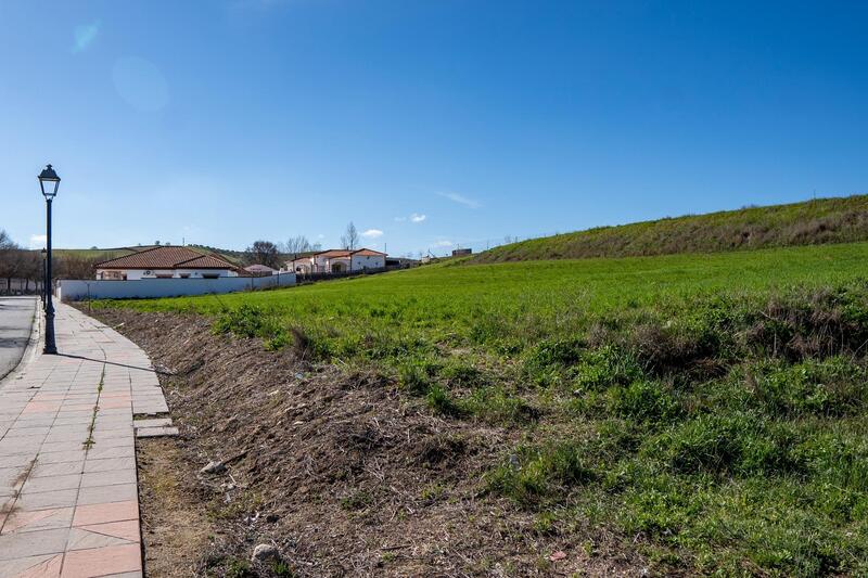 Landa till salu i Guadahortuna, Granada