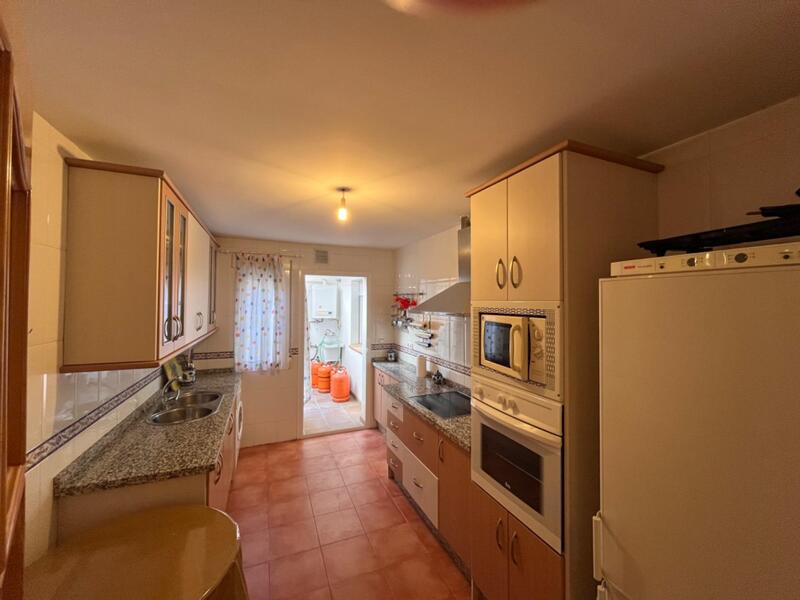 3 bedroom Apartment for sale