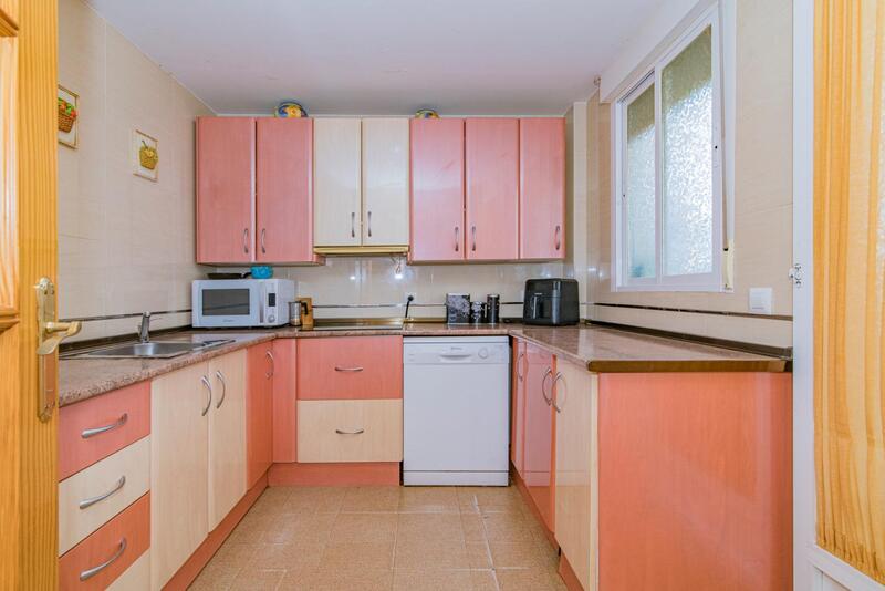 3 bedroom Apartment for sale