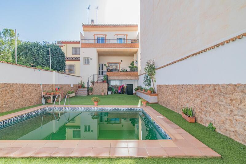 5 bedroom Villa for sale