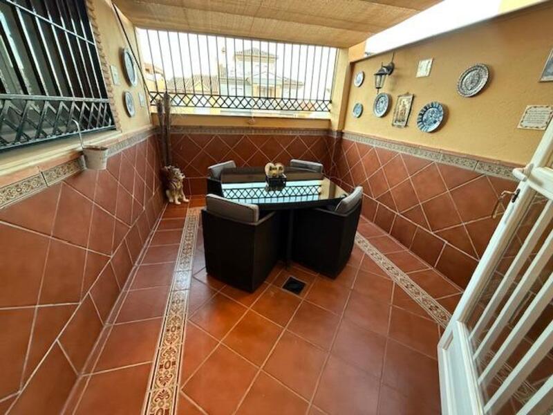 Villa for sale in La Zubia, Granada