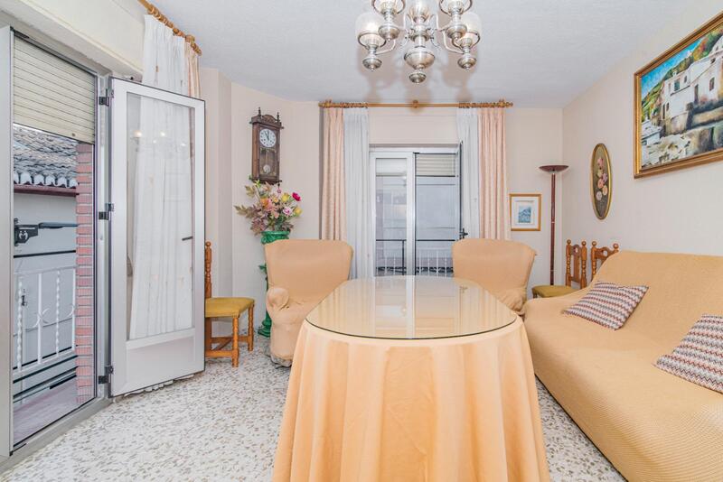 3 bedroom Apartment for sale