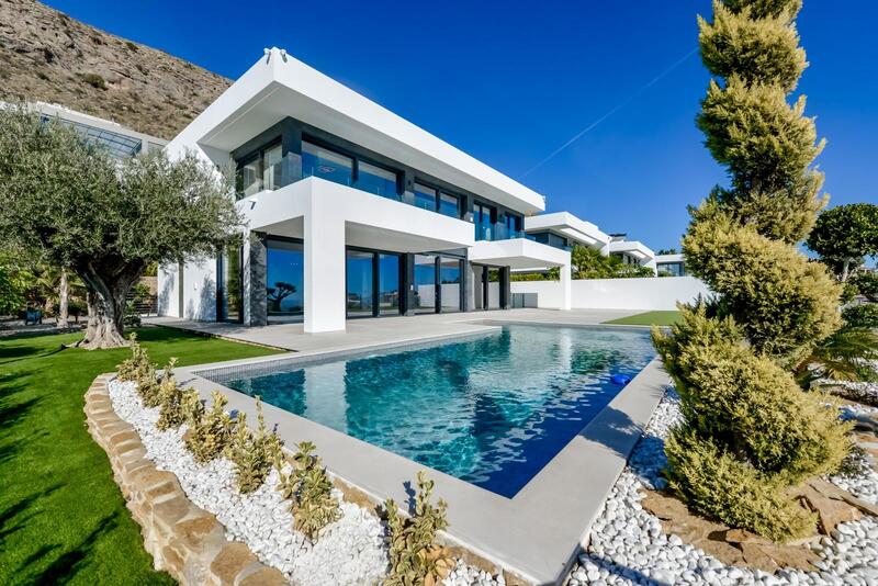 Villa en venta en Finestrat, Alicante