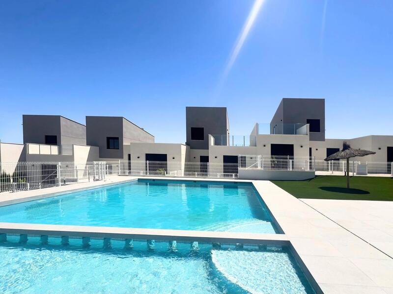 Maison de Ville à vendre dans Baños y Mendigo, Murcia