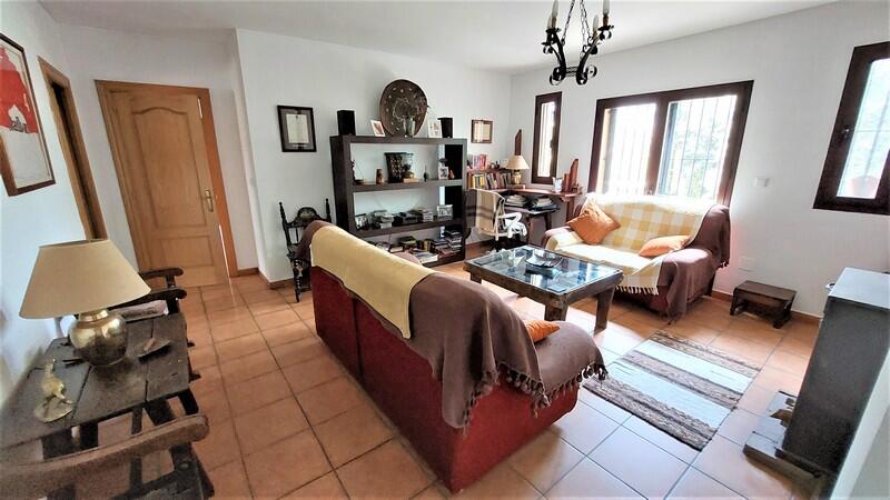 3 bedroom Country House for sale