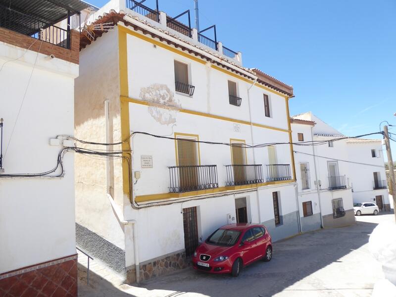 Country House for sale in Freila, Granada