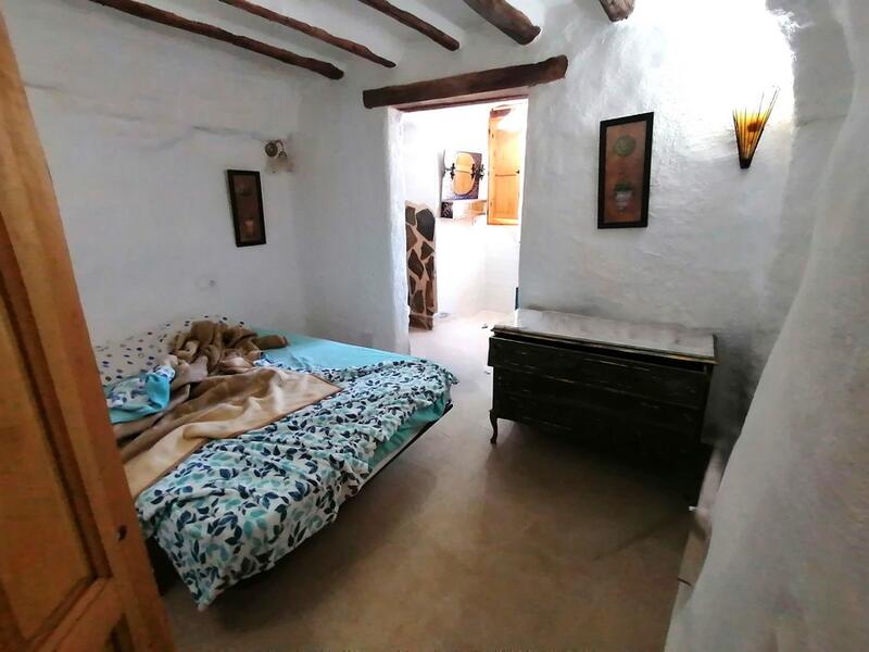 3 Cuarto Casa Cueva en venta