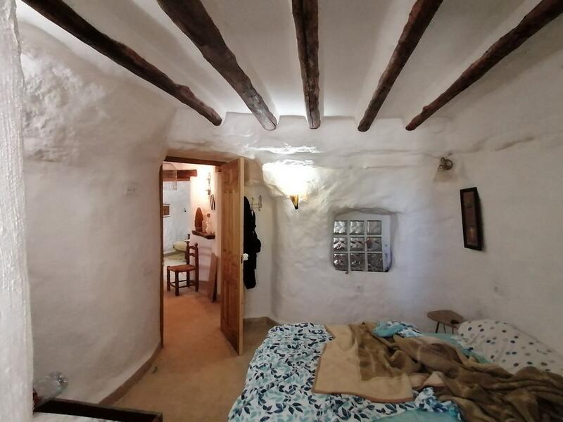 3 chambre Maison Troglodyte à vendre