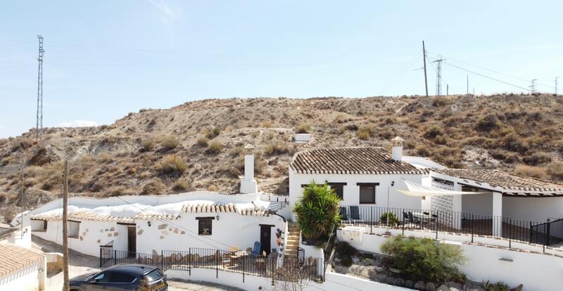 Cave House for sale in Galera, Granada