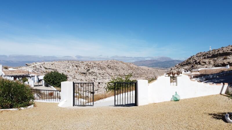 3 chambre Maison Troglodyte à vendre