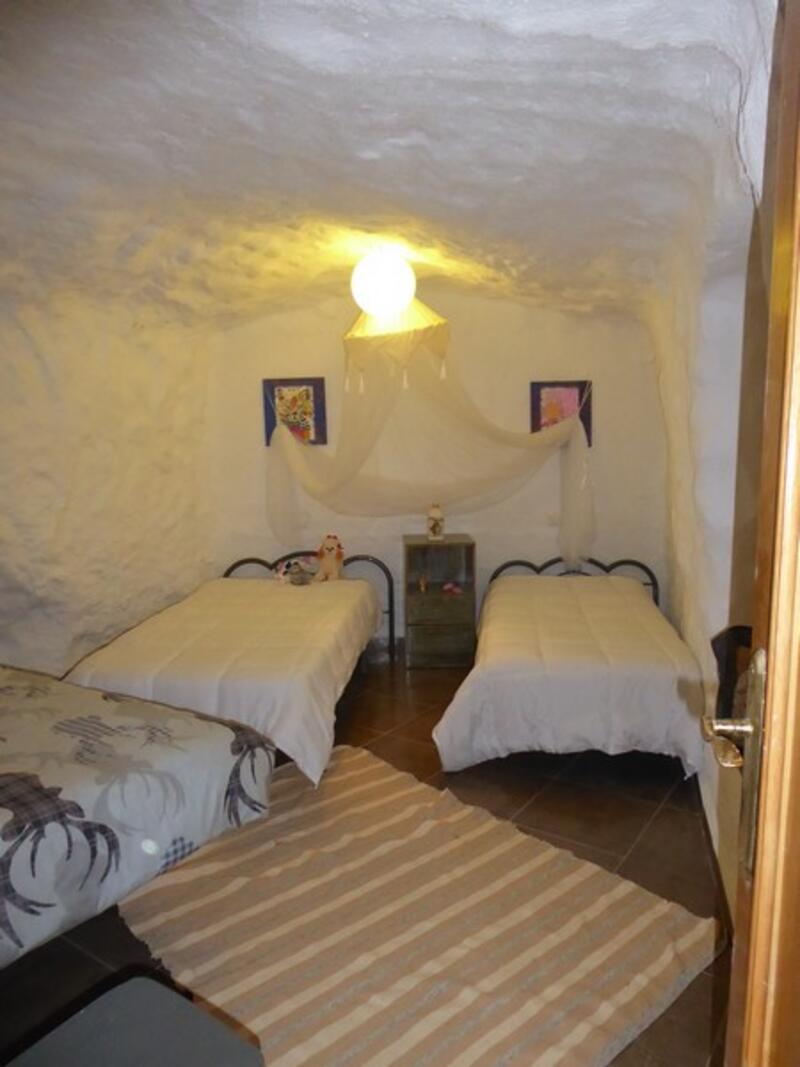 3 chambre Maison Troglodyte à vendre