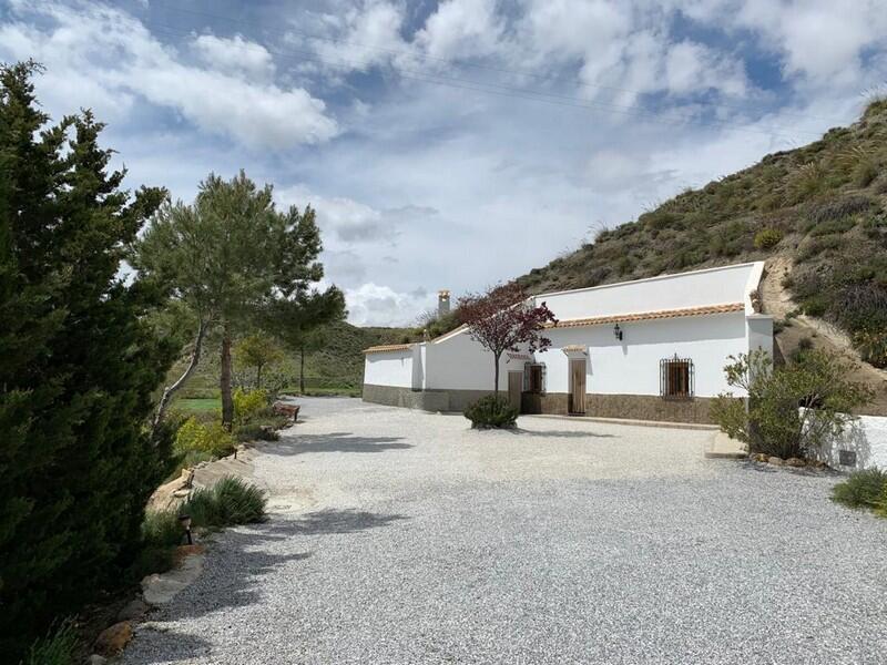 Cave House for sale in Caniles, Granada