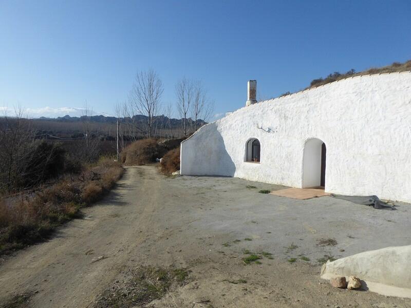 5 chambre Maison Troglodyte à vendre