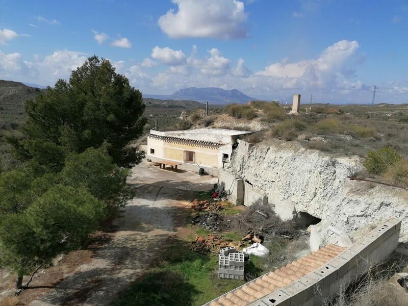 Grotwoning Te koop in Cullar, Granada