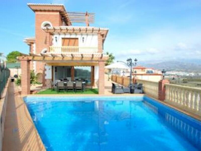 Townhouse for sale in Torre del Mar, Málaga