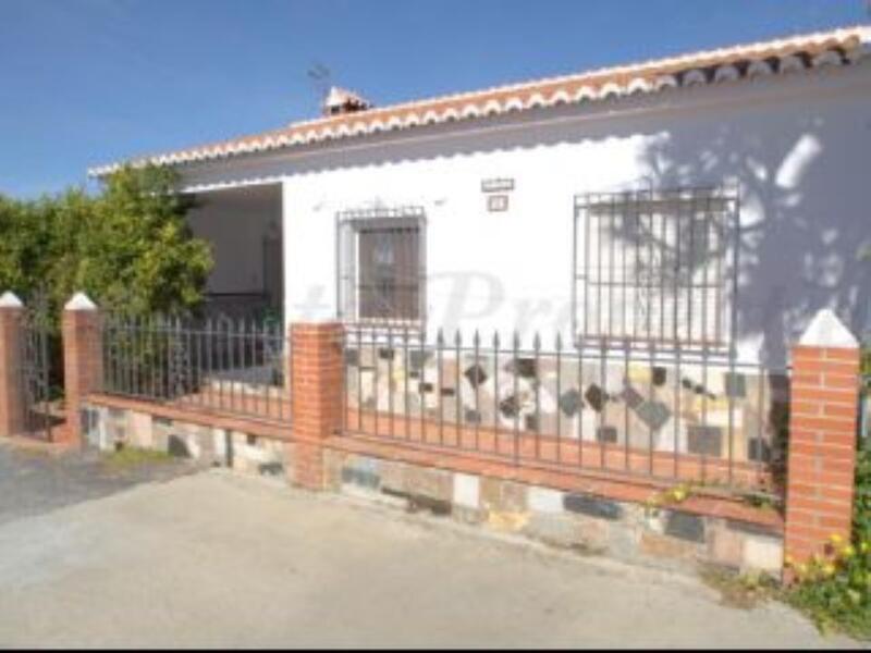 Casa de Campo en venta en Sayalonga, Málaga