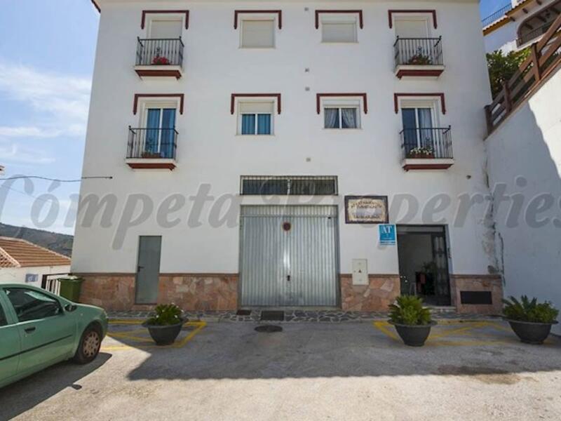 Apartamento en venta en Canillas de Albaida, Málaga