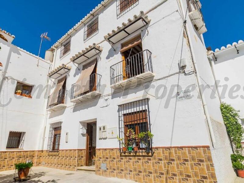 Maison de Ville à vendre dans Benamargosa, Málaga