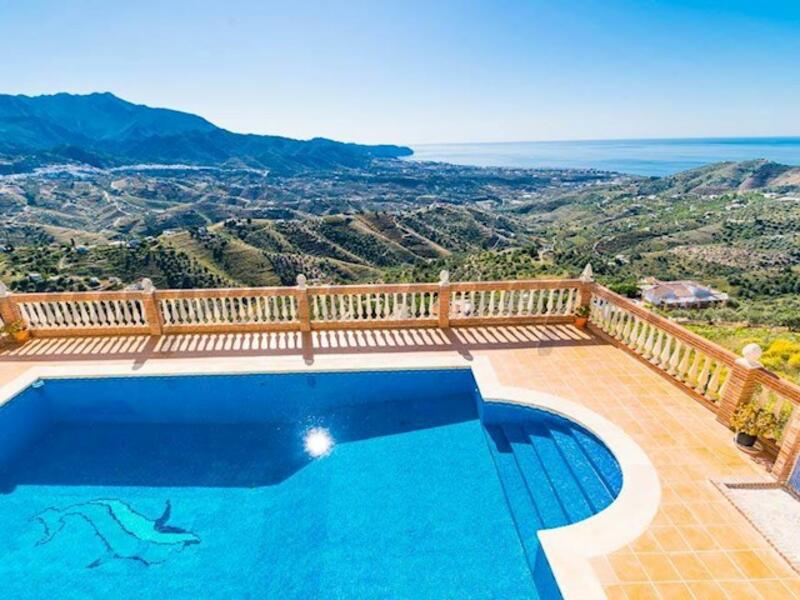 Country House for sale in Torrox, Málaga