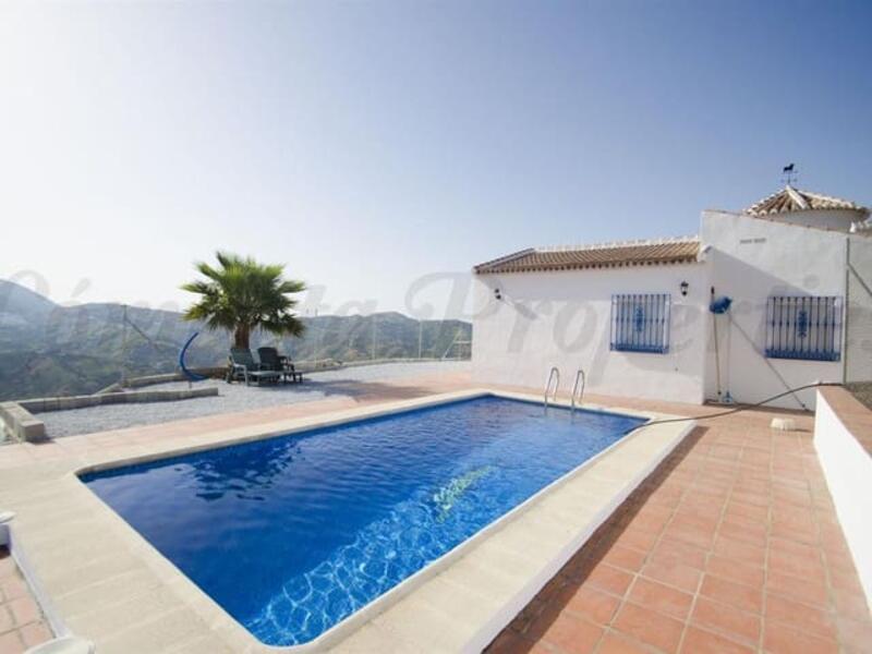 Villa for sale in Archez, Málaga
