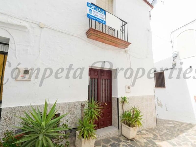 Maison de Ville à vendre dans Canillas de Albaida, Málaga