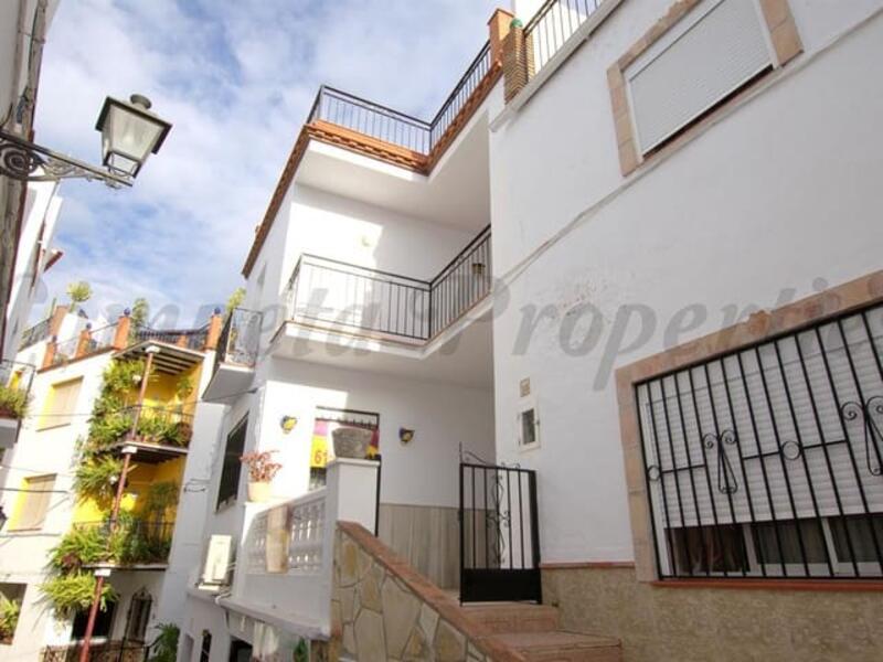 Maison de Ville à vendre dans Arenas de Velez, Málaga