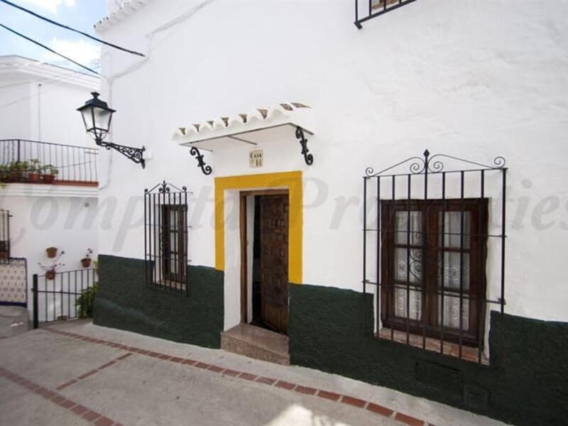 Maison de Ville à vendre dans Canillas de Aceituno, Málaga
