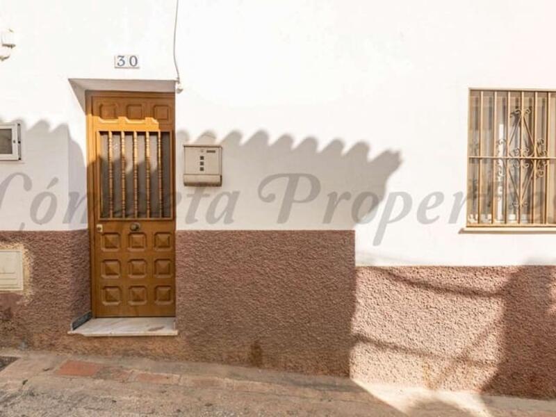 Byhus til salg i Velez Malaga, Málaga