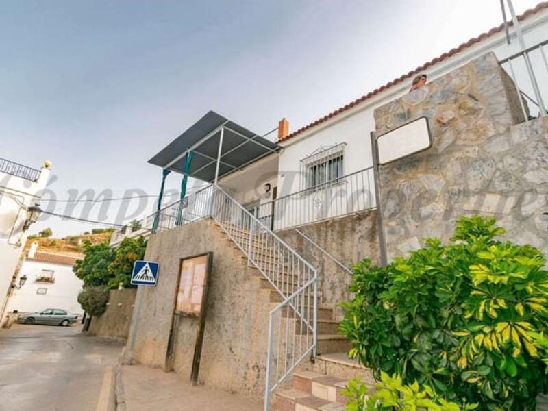 городская тюрьма продается в Competa, Málaga