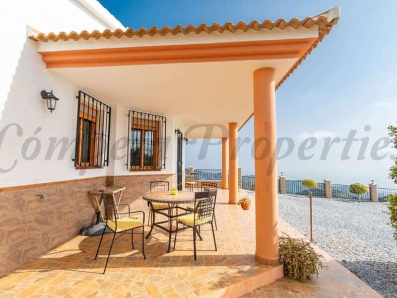Villa zu verkaufen in Sayalonga, Málaga