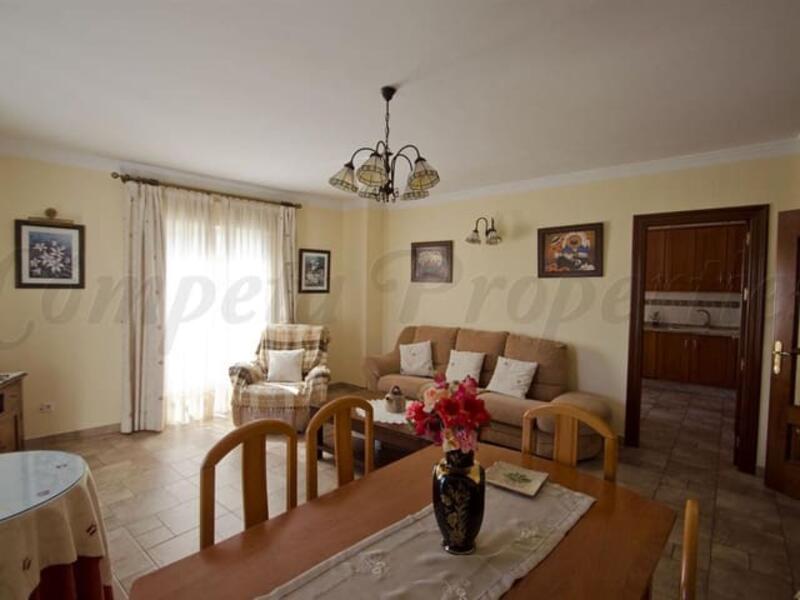 2 bedroom Apartment for Long Term Rent