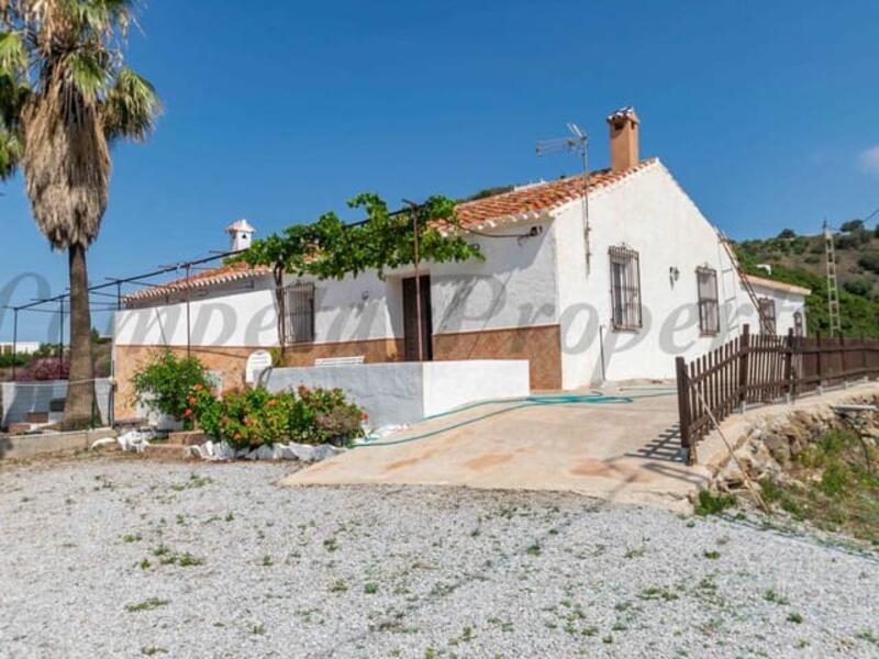 Country House for Long Term Rent in Torrox, Málaga