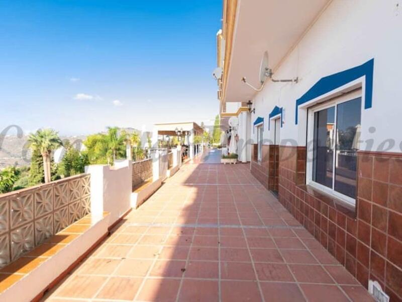 Commercial Property for Long Term Rent in Competa, Málaga