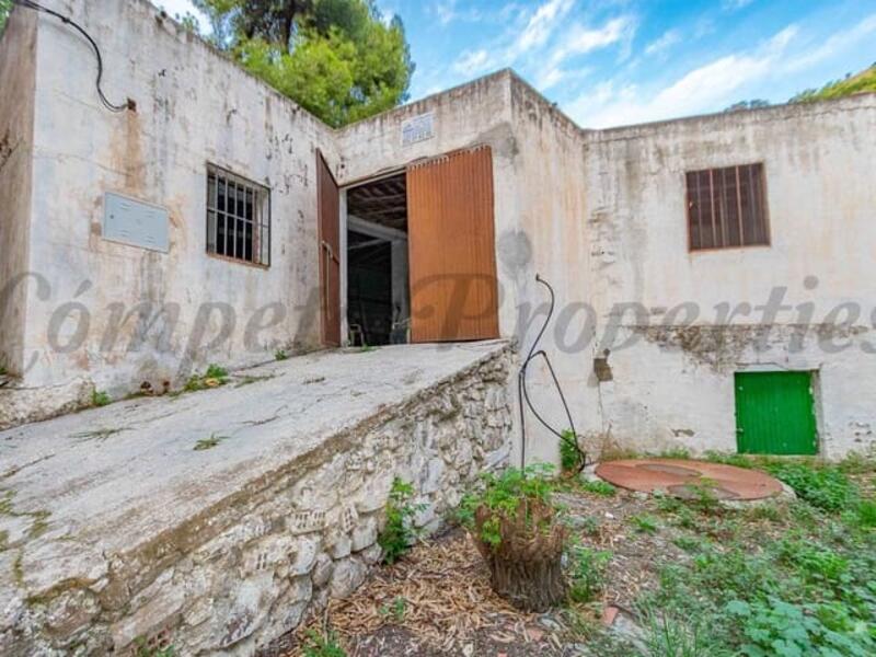 Commercial Property for sale in Archez, Málaga