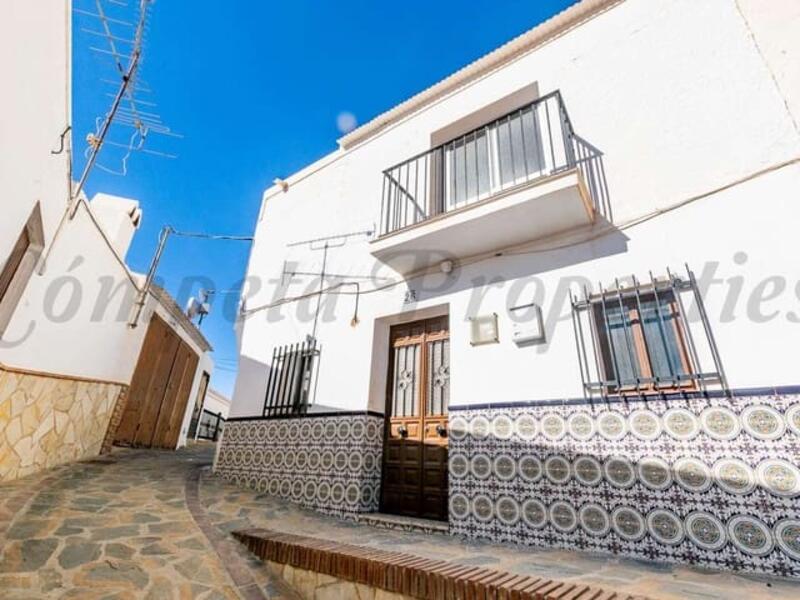 Byhus til salg i Corumbela, Málaga
