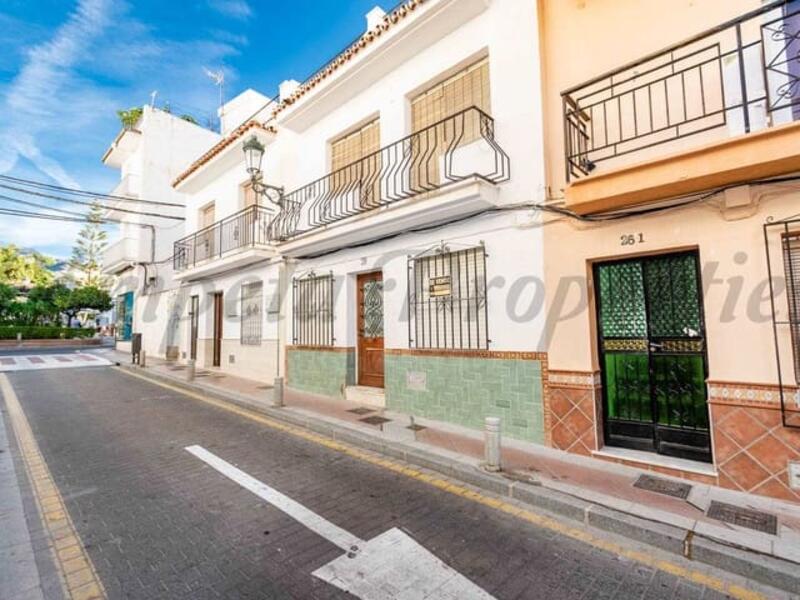 Apartment for sale in Nerja, Málaga