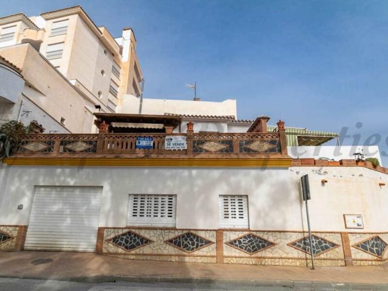Rekkehus til salgs i Torrox, Málaga