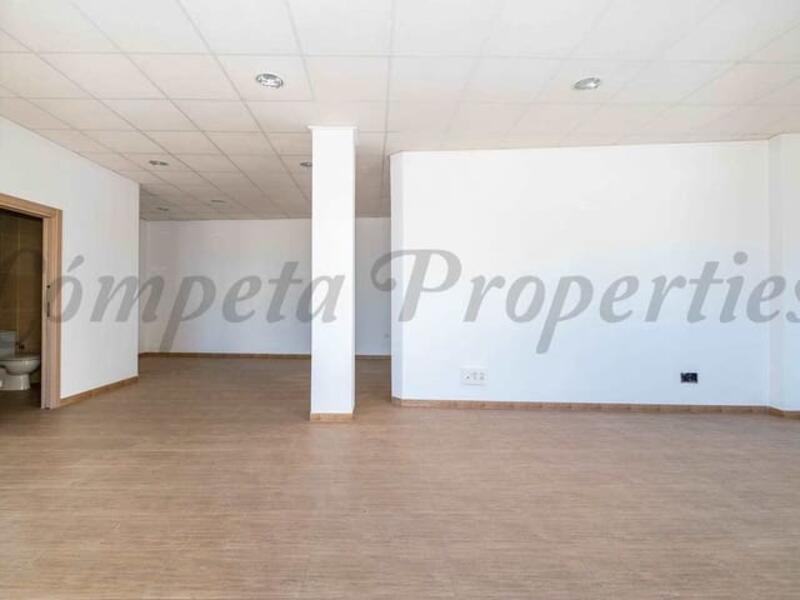 Commercial Property for Long Term Rent