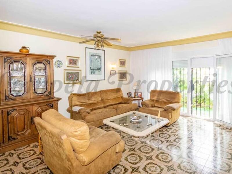 4 bedroom Villa for sale