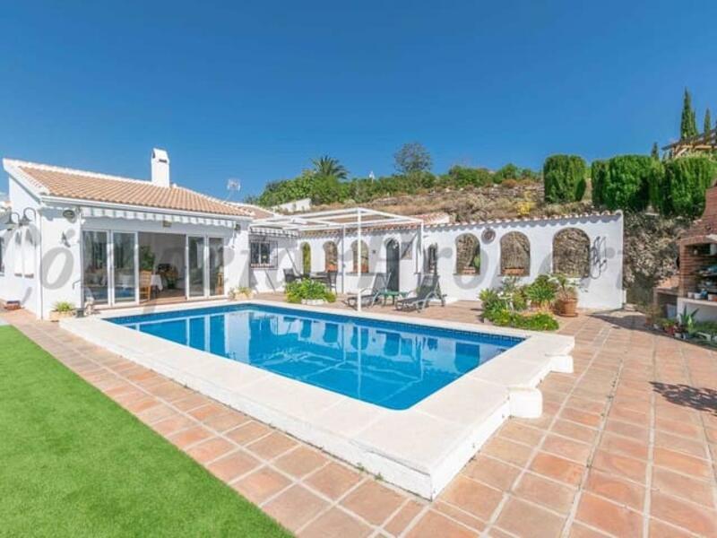 Villa til salg i Competa, Málaga