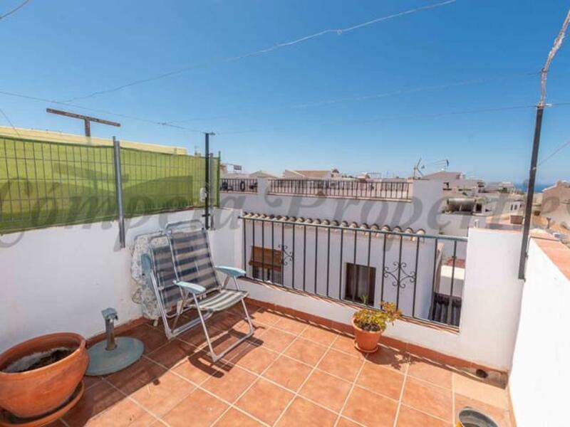 Lägenhet för långsiktig hyra i Maro, Málaga
