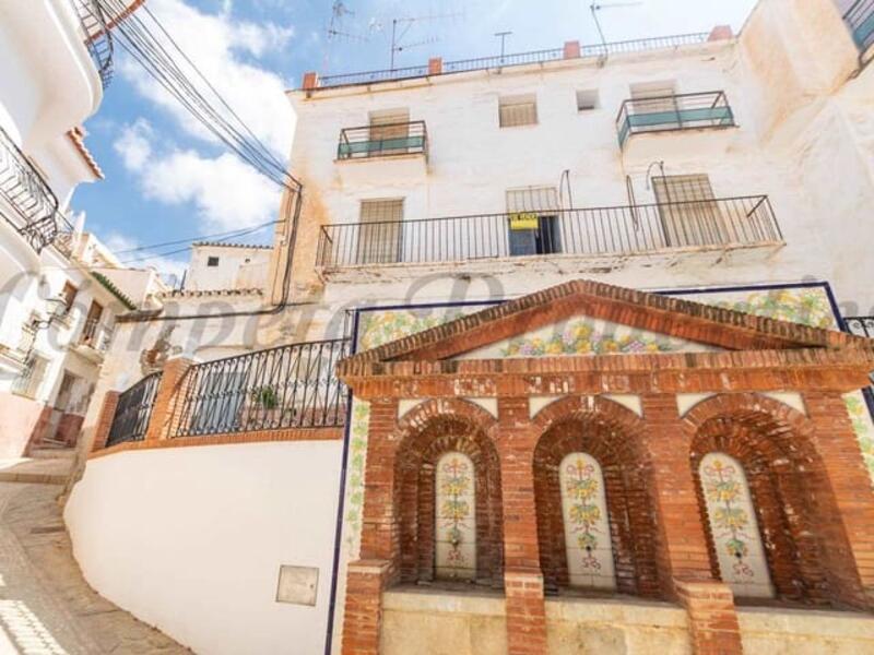 Byhus til salg i Algarrobo, Málaga