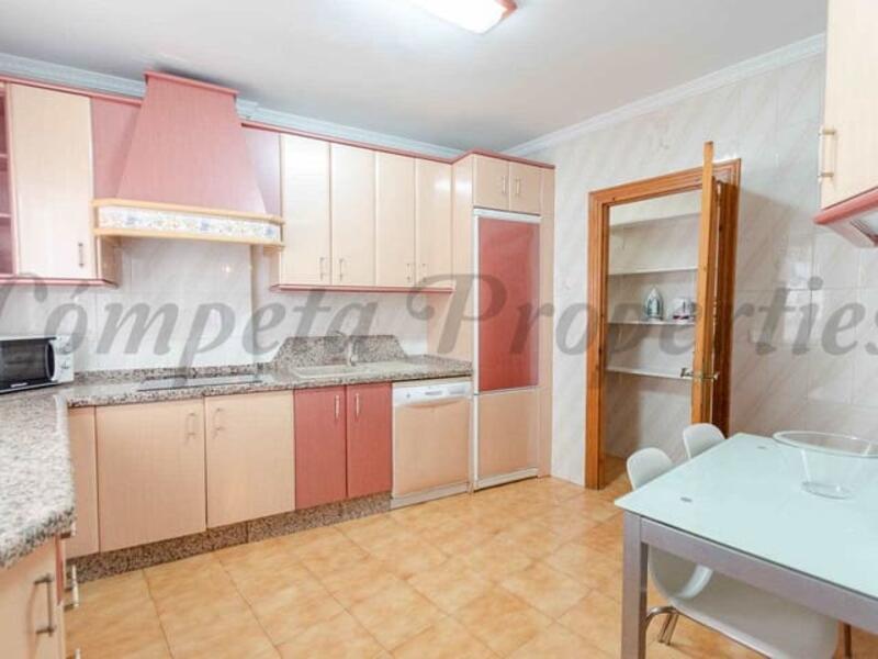 3 bedroom Townhouse for Long Term Rent